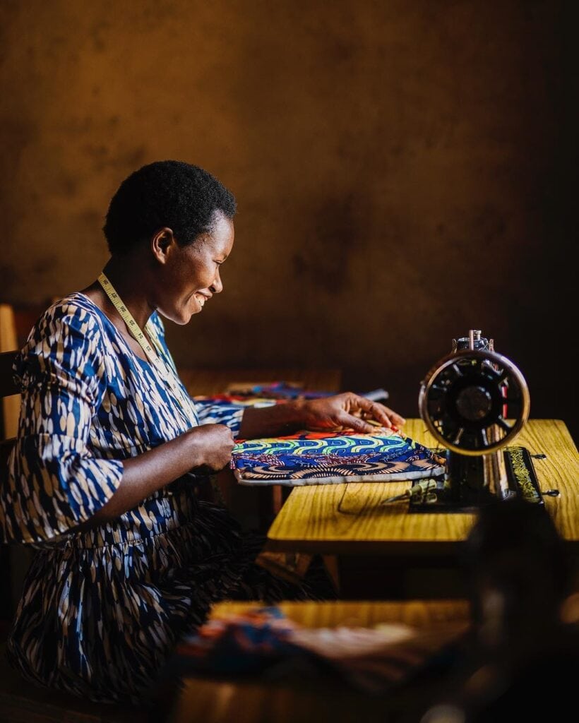 a_woman_working_on_textile_artistry_living_in_kigali